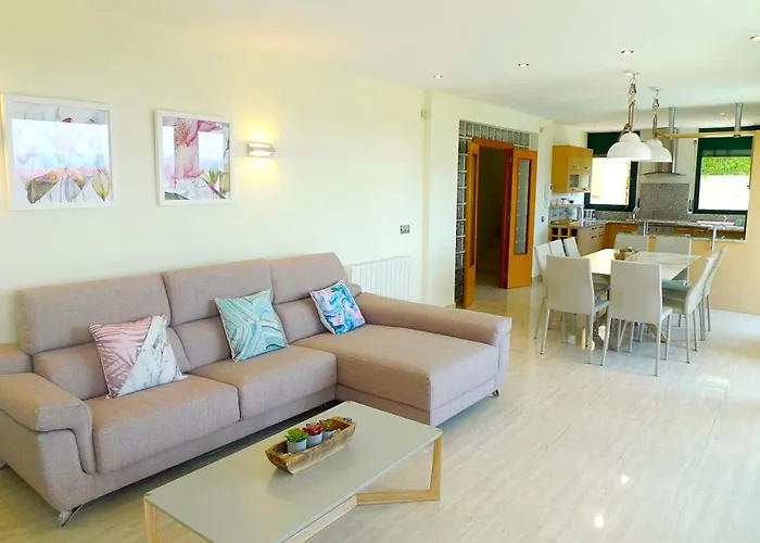 Luxury Vista Del Mar Villa Lloret de Mar